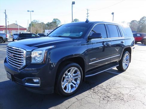 Used 2018 GMC Yukon SLT w/ Premium Edition image 8