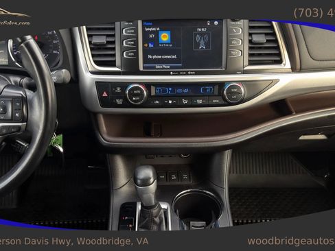 Used 2019 Toyota Highlander Plus image 17