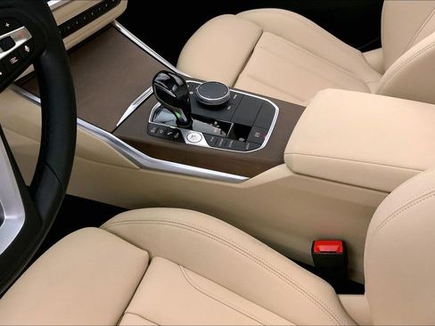 Used 2021 BMW 330i xDrive Sedan w/ Premium Package AWD/4WD image 22