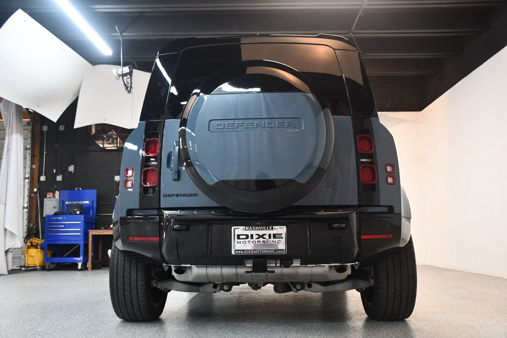 Used 2024 Land Rover Defender 110 X-Dynamic SE AWD/4WD image 13
