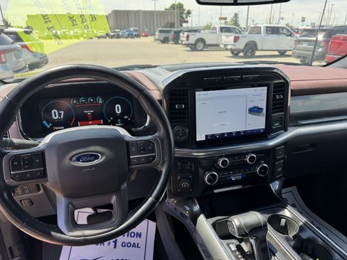 Used 2022 Ford F150 Lariat AWD/4WD image 7