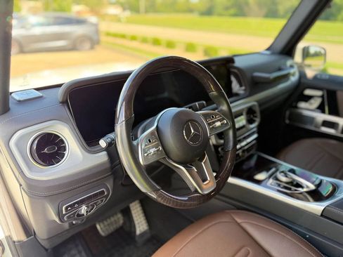 Used 2020 Mercedes-Benz G 550 image 11