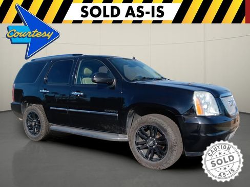Used 2011 GMC Yukon Denali image 1