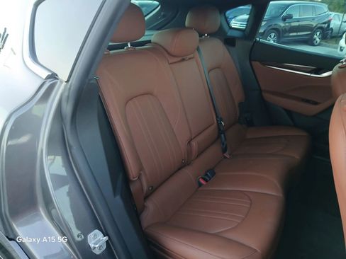 Used 2022 Maserati Levante Modena image 16