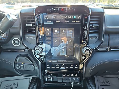 Used 2022 RAM 2500 Limited image 24