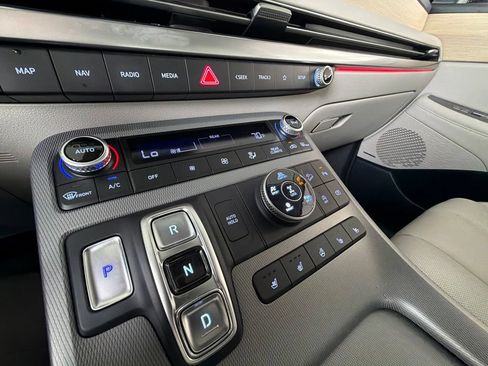 Certified 2024 Hyundai Palisade Limited AWD/4WD image 29