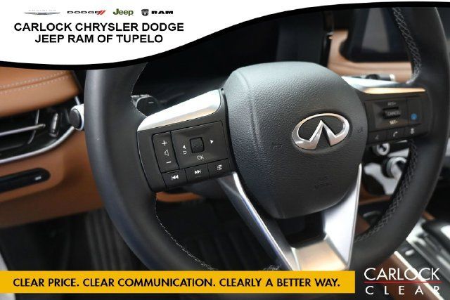 Used 2023 INFINITI QX60 Sensory w/ Cargo Package AWD/4WD image 18