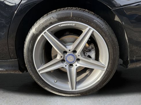 Used 2017 Mercedes-Benz C 300 4MATIC Sedan w/ Premium 3 Package image 19