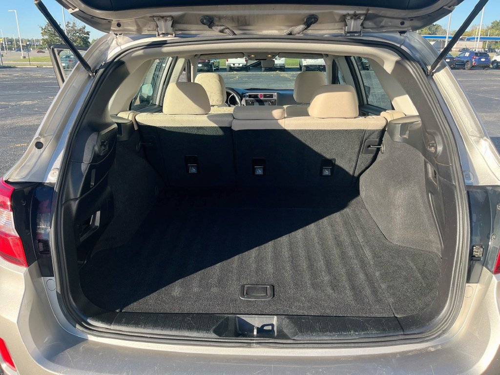 Used 2017 Subaru Outback 2.5i AWD/4WD image 24