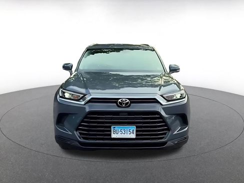 Used 2025 Toyota Grand Highlander FWD image 4
