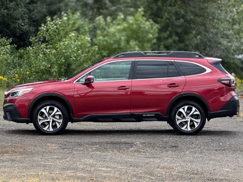 Certified 2022 Subaru Outback Limited XT AWD/4WD image 4