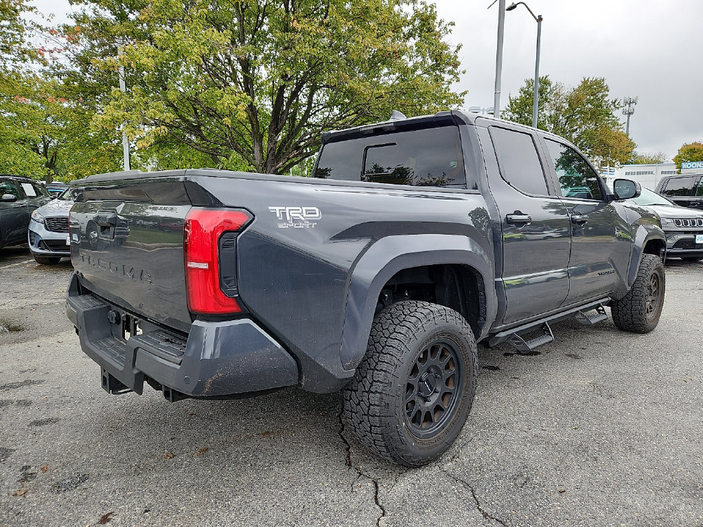 Used 2024 Toyota Tacoma TRD Sport w/ TRD Sport Upgrade Package AWD/4WD image 6
