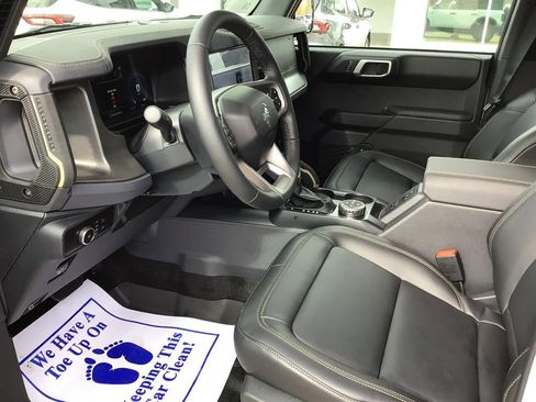 New 2025 Ford Bronco Badlands image 17