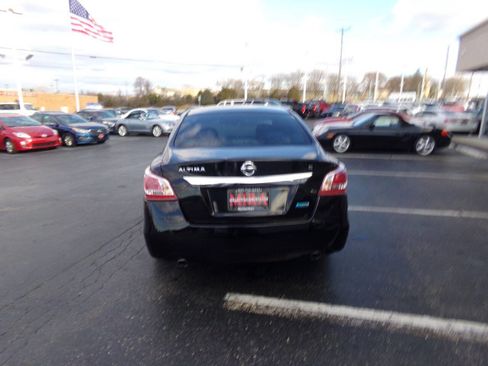 Used 2013 Nissan Altima 2.5 S image 7