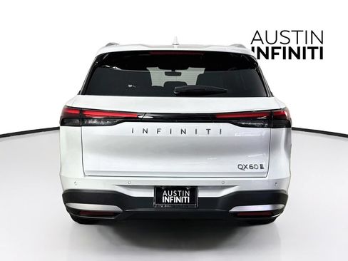 Certified 2027 INFINITI QX60 Luxe w/ Cargo Package AWD/4WD image 9