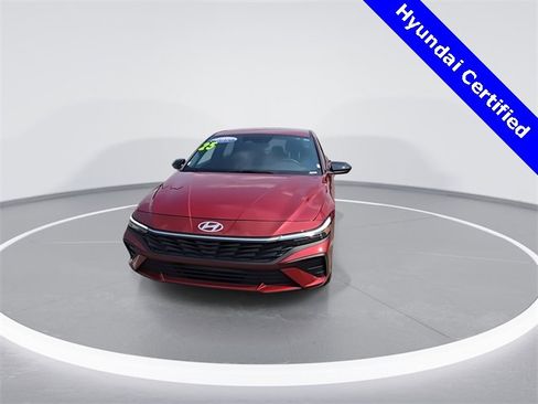 Certified 2025 Hyundai Elantra Sport image 3