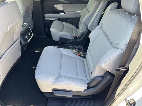 New 2026 Ford Expedition Max Active image 21