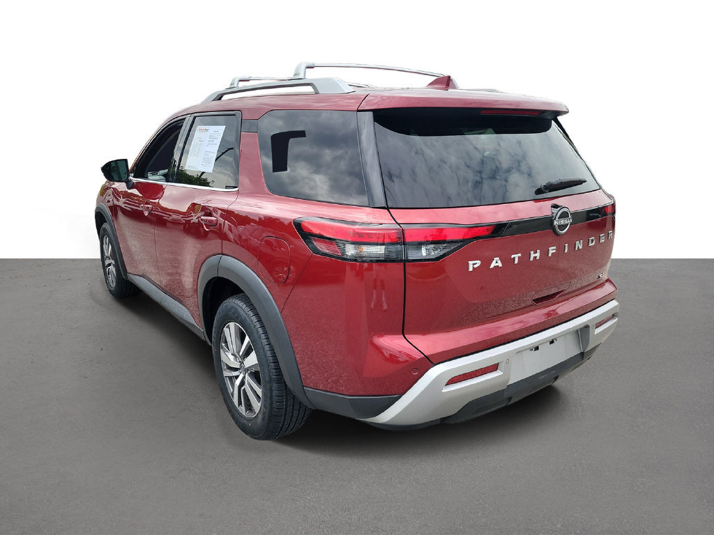 Certified 2023 Nissan Pathfinder SL FWD image 4