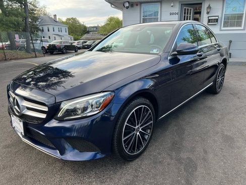 Used 2019 Mercedes-Benz C 300 4MATIC Sedan image 3