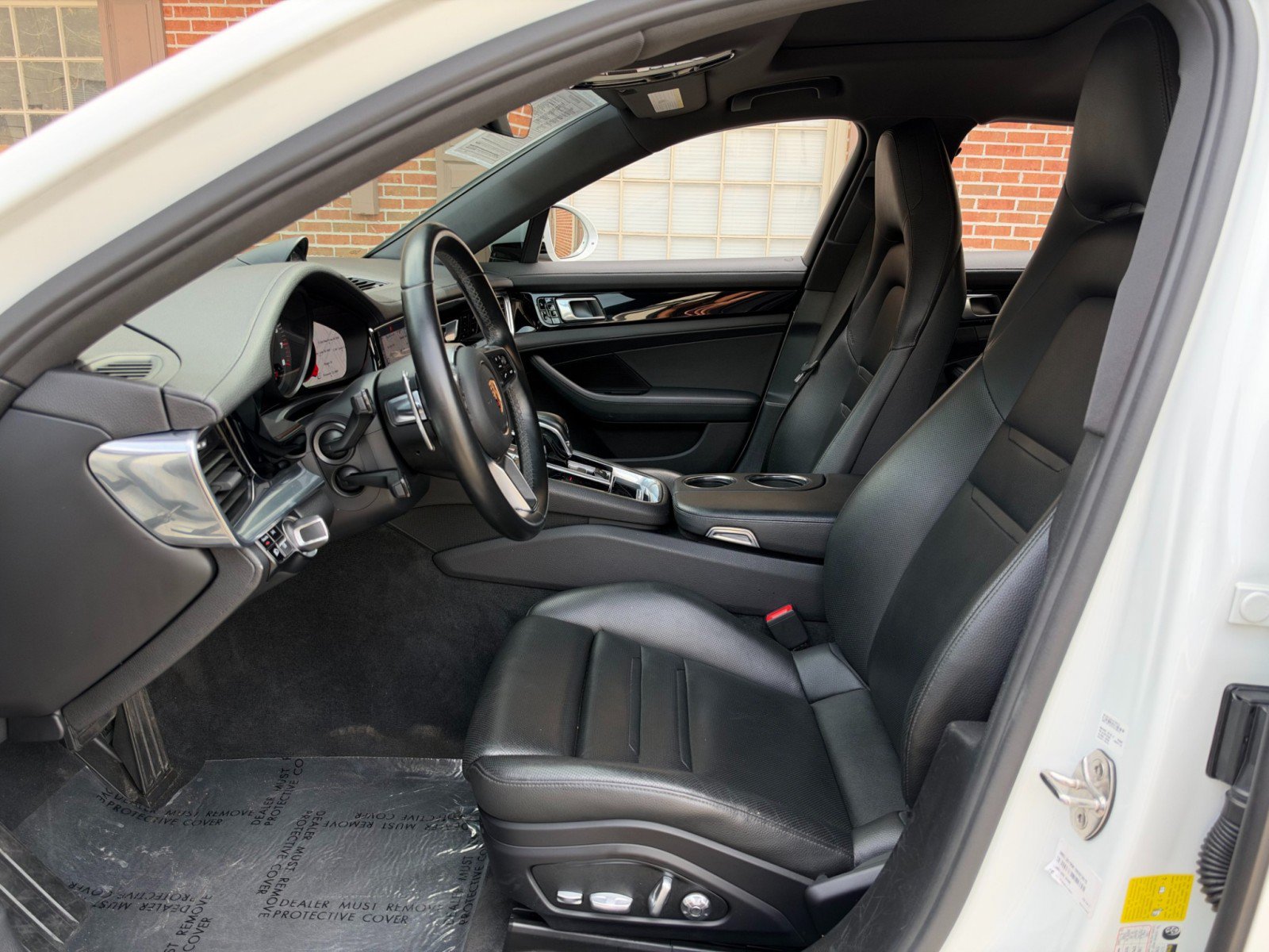 Used 2018 Porsche Panamera image 17