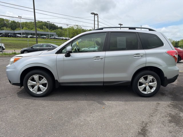 Used 2016 Subaru Forester 2.5i Premium AWD/4WD image 6