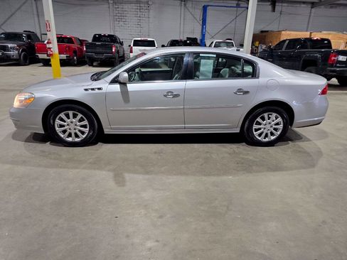Used 2011 Buick Lucerne CX FWD image 4