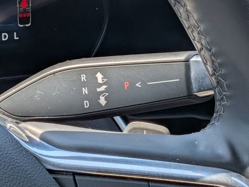 Used 2025 Chevrolet Equinox LT image 25