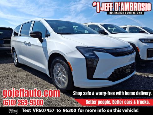 New 2027 Chrysler Pacifica Select FWD image 1