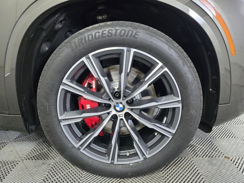 Used 2022 BMW X5 xDrive40i w/ M Sport Package image 2