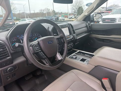 Used 2020 Ford Expedition Limited image 20