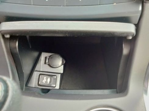 Used 2016 Toyota Camry LE image 27