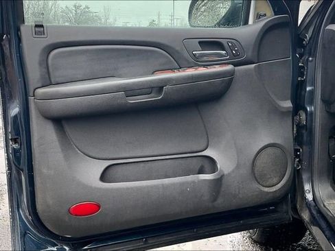 Used 2008 Chevrolet Avalanche LTZ image 22