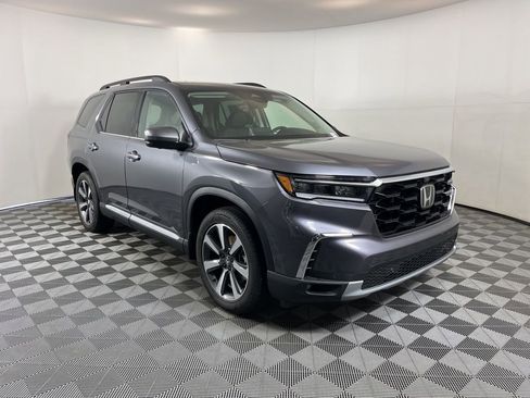 Certified 2023 Honda Pilot Elite image 18