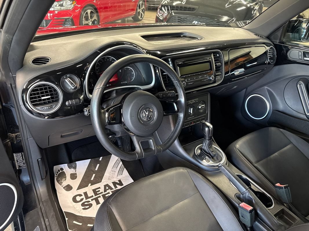 Used 2013 Volkswagen Beetle 2.5 FWD image 25