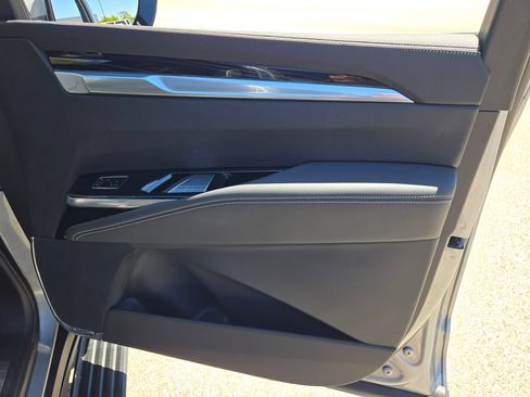Used 2025 Cadillac Escalade Sport w/ Touring Package AWD/4WD image 6