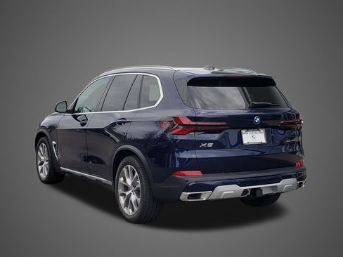 New 2026 BMW X5 xDrive50e w/ Climate Comfort Package AWD/4WD image 8