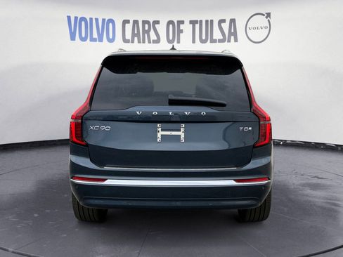 New 2026 Volvo XC90 T8 Ultra w/ Protection Package Premier AWD/4WD image 4