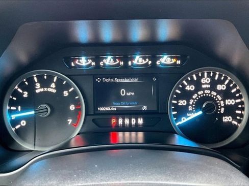 Used 2019 Ford F150 XLT w/ Trailer Tow Package image 14