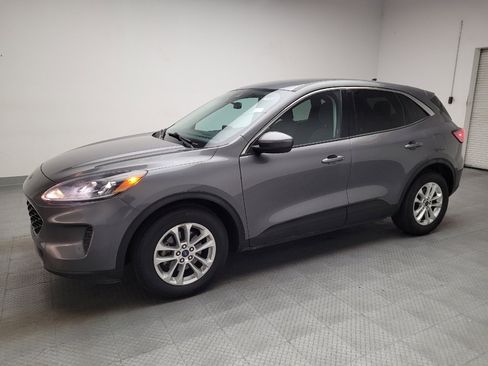 Used 2021 Ford Escape SE FWD image 2
