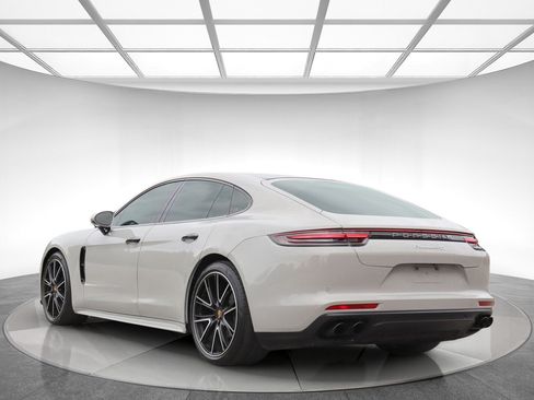 Used 2018 Porsche Panamera 4S AWD/4WD image 8