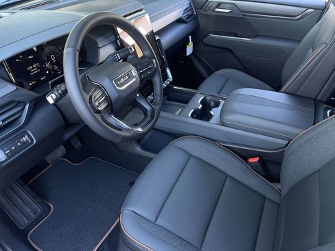 New 2026 GMC Acadia AT4 w/ Luxury Package image 10