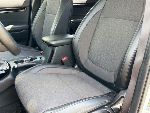 Used 2025 Kia Seltos S FWD image 22