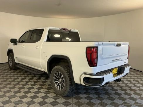Used 2020 GMC Sierra 1500 AT4 w/ Off-Road Performance Package AWD/4WD image 6