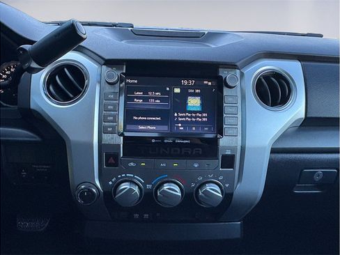 Used 2021 Toyota Tundra SR5 AWD/4WD image 11