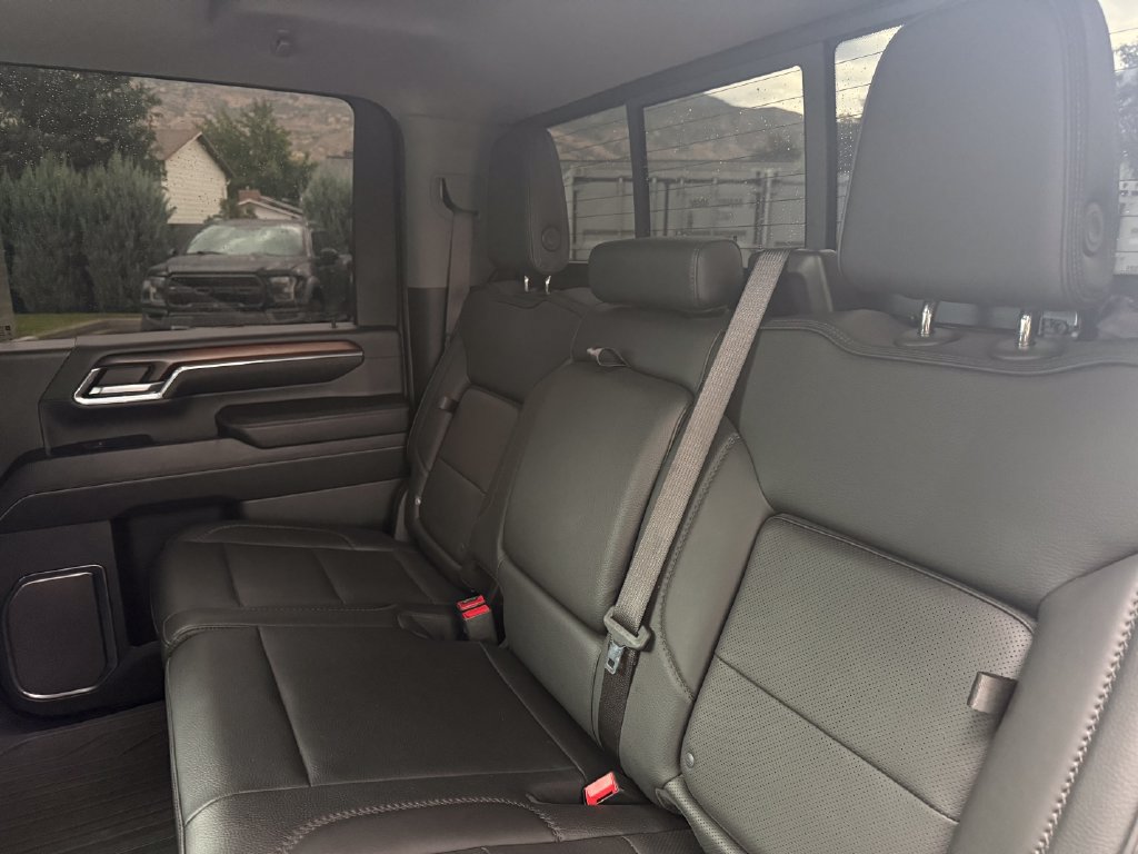 Used 2024 GMC Sierra 3500 Denali w/ Denali Reserve Package AWD/4WD image 37