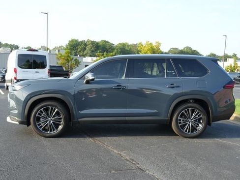 Used 2026 Toyota Grand Highlander AWD Hybrid image 4