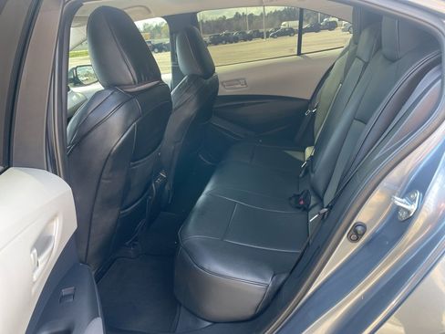 Used 2025 Toyota Corolla LE image 13