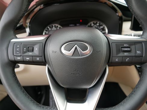 Used 2023 INFINITI QX60 Pure AWD/4WD image 25