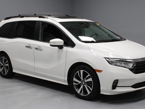 Used 2023 Honda Odyssey Touring image 1