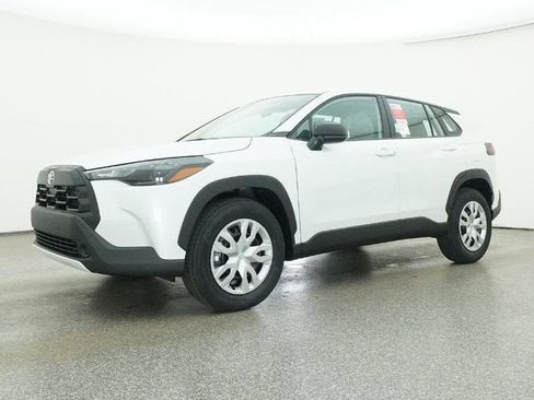 Used 2026 Toyota Corolla Cross L image 28